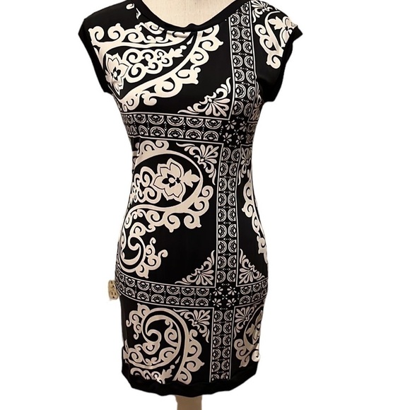 White House Black Market sheath dress, size small - Picture 1 of 5